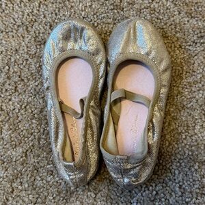 Ruby & Bloom Gold Glitter Ballet Flats - Toddler 8